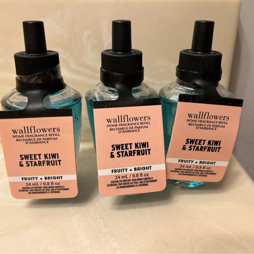 Sweet Kiwi & Starfruit
Wallflowers Fragrance Refills x3